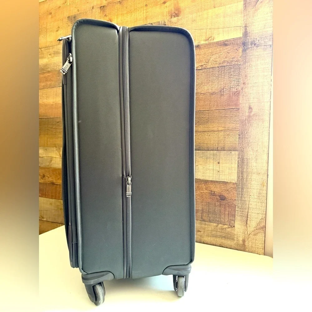 Tumi Alpha Expandable 4 Wheeled Carry-On